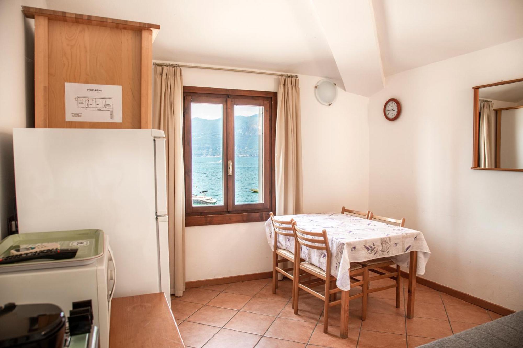 Hotel Menapace Torri Del Benaco Eksteriør billede